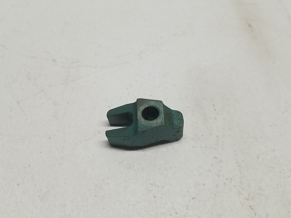 Volvo Penta 840402 Fuel Injector Retainer Clamp Yoke AD TAMD 31 41 42 43 44