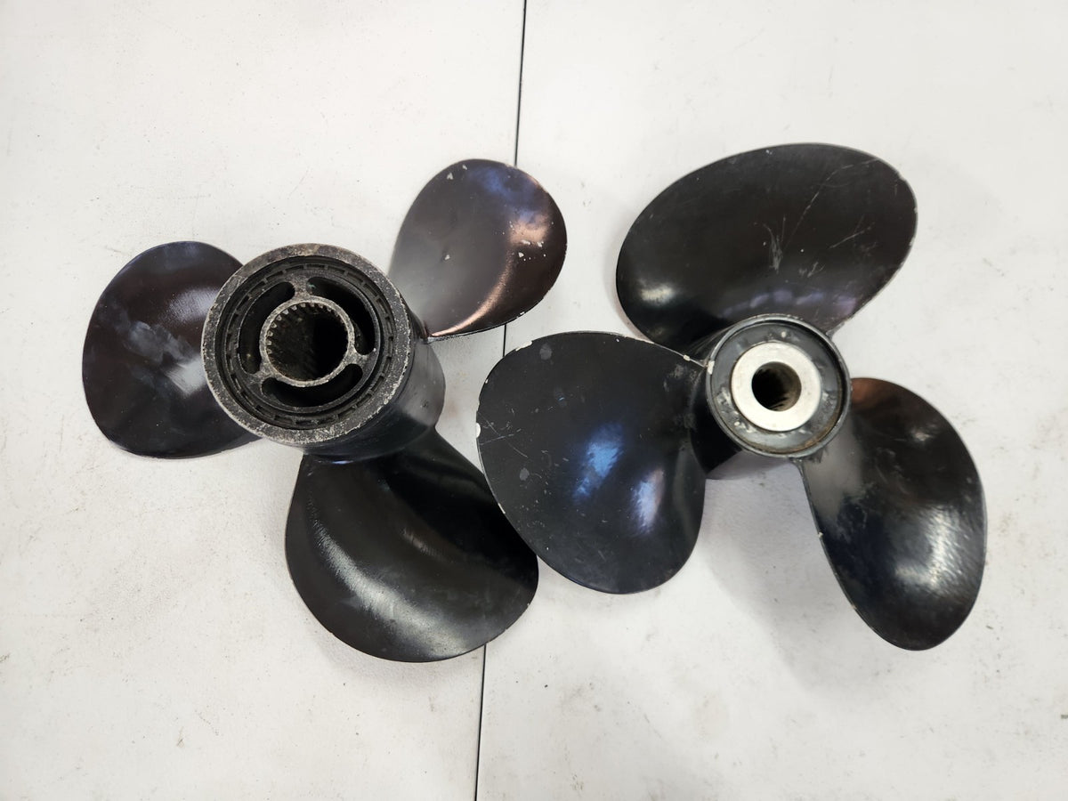 Volvo Penta 3851424 Duo Prop Type D4 3 Blade SET Genuine Excellent Con ...